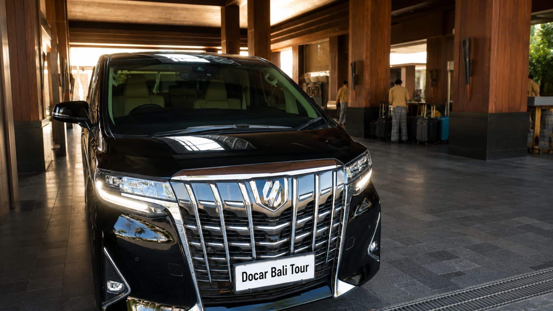 Docar Bali Tour - Alphard