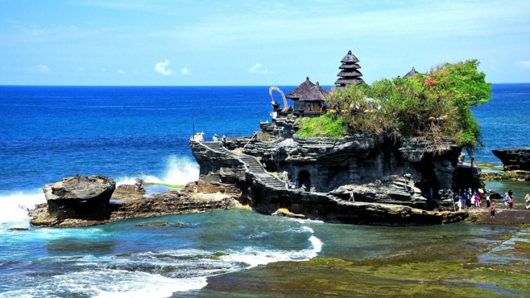 Tanah Lot Temple blog Pic